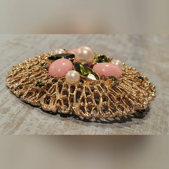 Sarah Coventry goldtone brooch - Picture 4 of 12